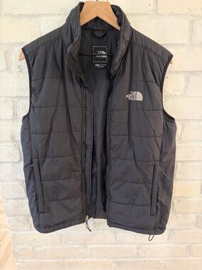 The North Face Men’s Black Quilted Insulated Vest (B1)
